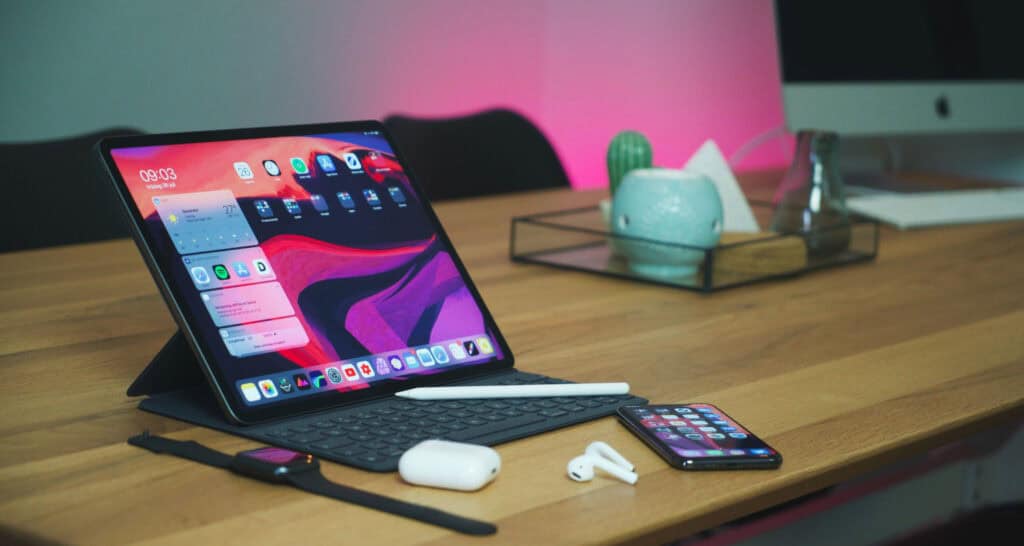 Voice Chat Software | 6 Free Software To Talk With Friends