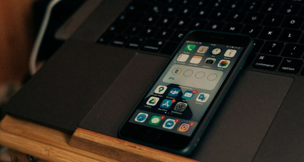 iOS Emulators for Windows to Install Today [With Pros & Cons]